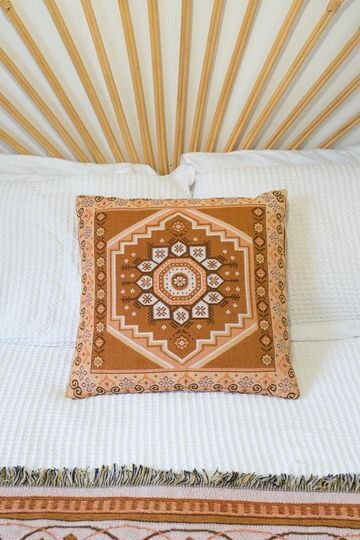 Phoenix Cushion X Salty Aura